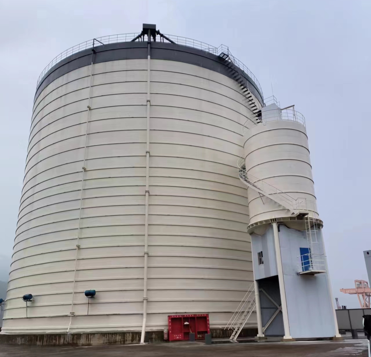 阜沙镇10万吨水泥钢板库